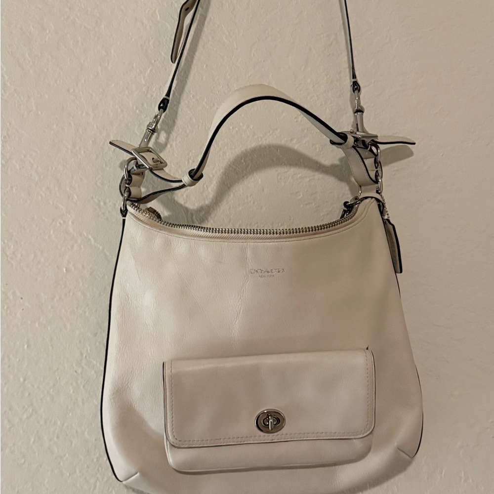 Coach White Shoulder Bag with Flap Closure and Adjustable Strap